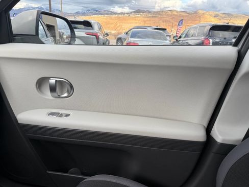 Used 2023 Hyundai Ioniq 5 SE image 38