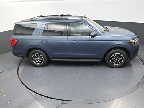 Used 2022 Ford Expedition XLT image 26