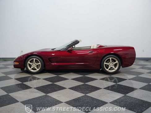 Used 2003 Chevrolet Corvette Convertible w/ Preferred Equipment Group1 RWD image 2