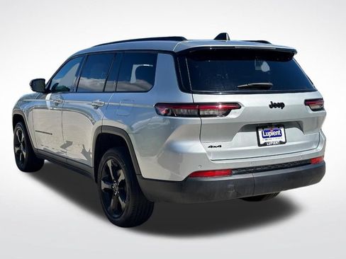 Used 2024 Jeep Grand Cherokee L Altitude AWD/4WD image 6