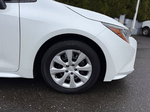 Certified 2022 Toyota Corolla LE image 11