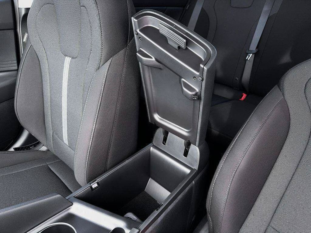 New 2026 Hyundai Elantra SE FWD image 18