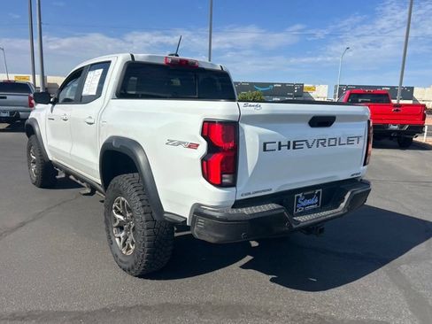 Used 2025 Chevrolet Colorado ZR2 AWD/4WD image 3