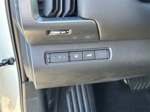 New 2025 Nissan Pathfinder Rock Creek image 26