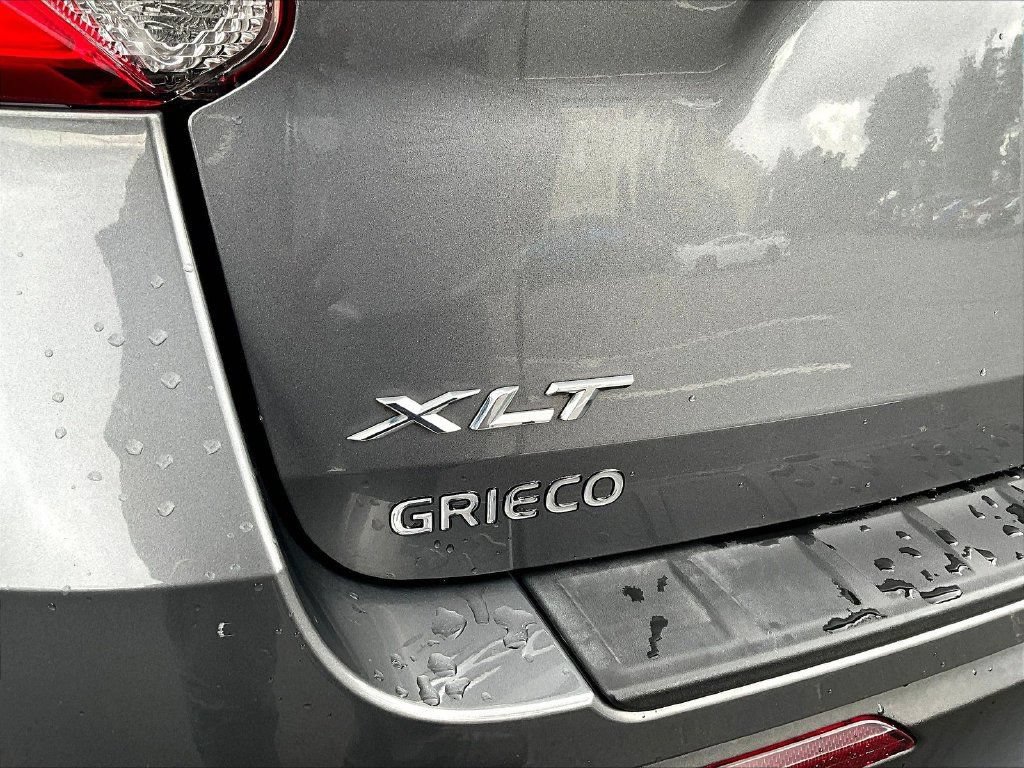 Used 2021 Ford Explorer XLT AWD/4WD image 26