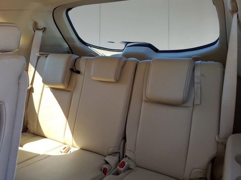 Used 2017 Toyota Highlander Limited FWD image 11