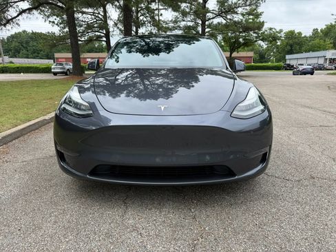 Used 2021 Tesla Model Y Long Range AWD/4WD image 8