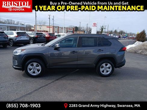 Used 2021 Toyota RAV4 XLE w/ Convenience Package image 4