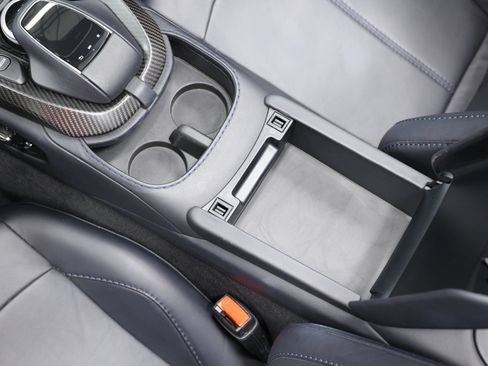 Used 2023 Aston Martin V8 Vantage Roadster RWD image 42