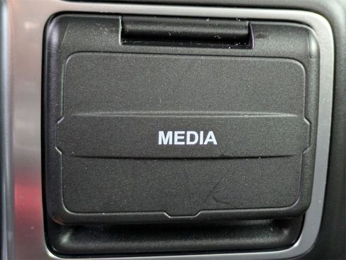 Used 2023 Jeep Wrangler Sport image 23