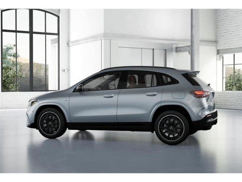 New 2026 Mercedes-Benz GLA 35 AMG 4MATIC image 43