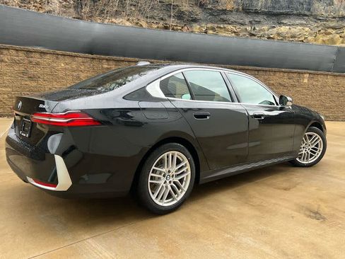 Used 2025 BMW 530i xDrive 530i xDrive image 3