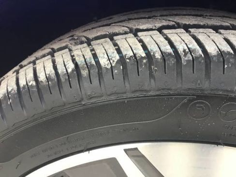 Used 2022 Hyundai Elantra Limited image 10