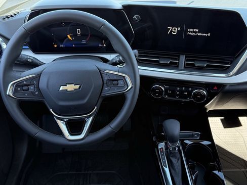 New 2026 Chevrolet Trax LT w/ Driver Confidence Package image 11