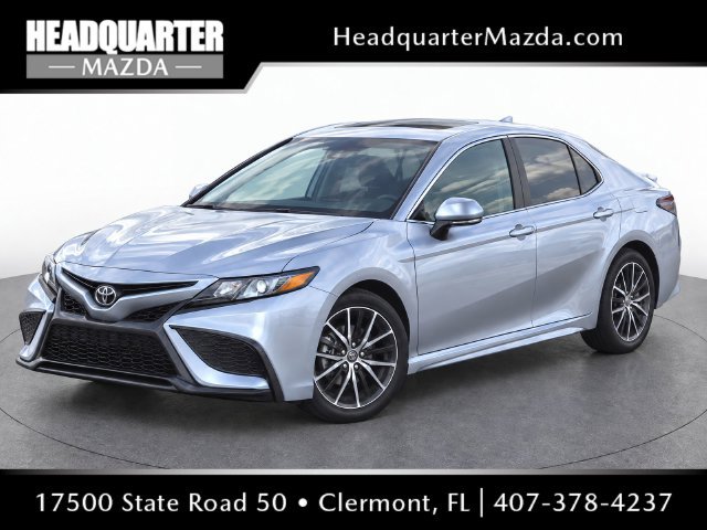 Used 2024 Toyota Camry SE w/ Cold Weather Package FWD image 1