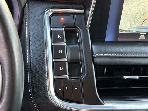 Used 2024 Chevrolet Tahoe Premier image 15