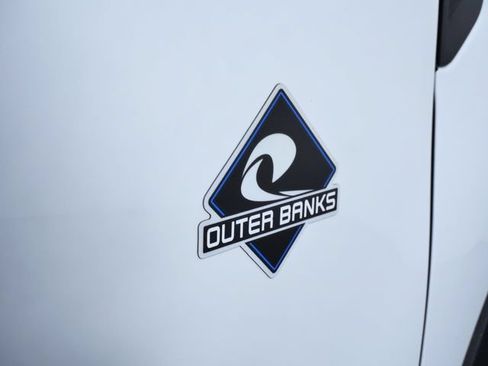 Certified 2025 Ford Bronco Sport Outer Banks w/ Outer Banks Tech Package+ AWD/4WD image 9