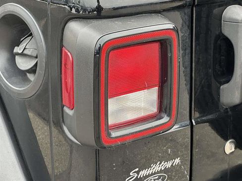 Used 2020 Jeep Wrangler Unlimited Sport S image 9