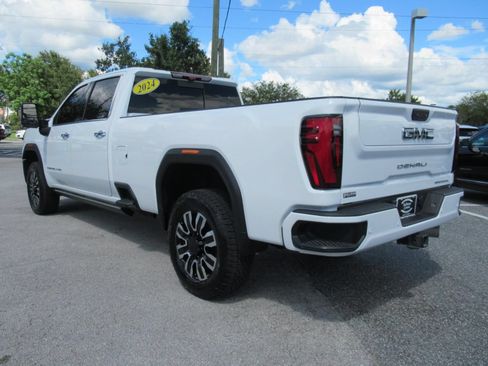 Used 2024 GMC Sierra 3500 Denali Ultimate AWD/4WD image 5