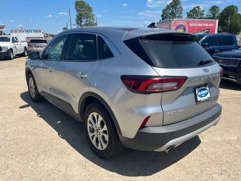 Used 2024 Ford Escape Active FWD image 3