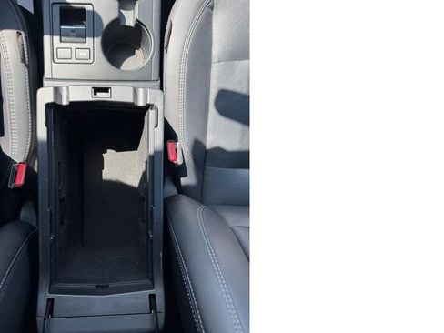 Used 2018 Subaru Outback 2.5i Limited AWD/4WD image 19
