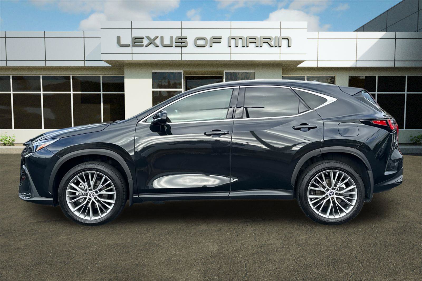 Used 2023 Lexus NX 350 AWD image 2