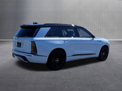 New 2026 Cadillac Vistiq Platinum image 5