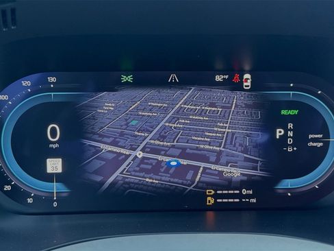 Certified 2025 Volvo XC60 T8 Plus w/ Protection Package Premier image 24