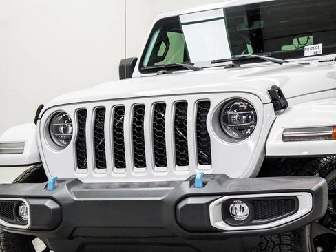 Used 2022 Jeep Wrangler Unlimited Sahara w/ Safety Group image 2