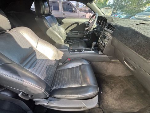 Used 2009 Dodge Challenger R/T image 24