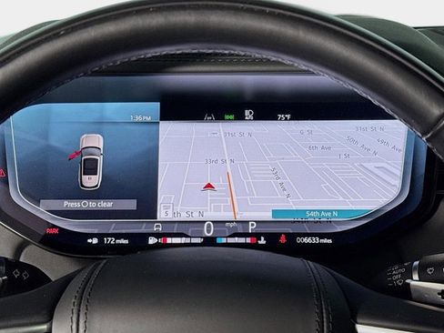 Used 2025 Land Rover Range Rover Autobiography image 13