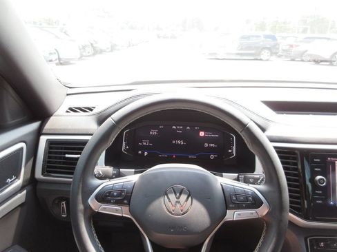 Used 2021 Volkswagen Atlas Cross Sport SEL Premium AWD/4WD image 34