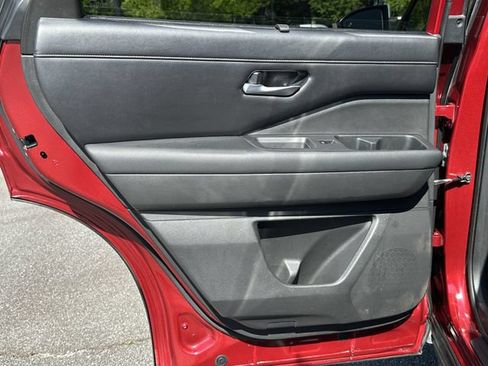 Certified 2023 Nissan Pathfinder SL AWD/4WD image 23