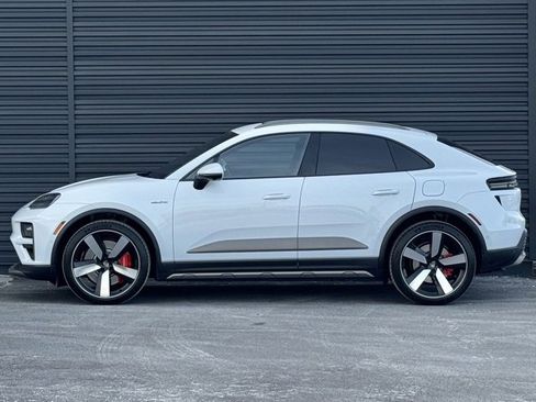 New 2025 Porsche Macan Turbo Electric image 2