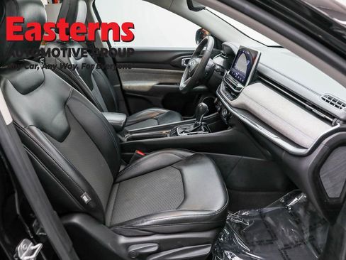 Used 2022 Jeep Compass Latitude w/ Sun and Sound Group image 23