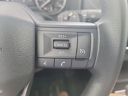 Used 2026 Nissan Rogue S image 18