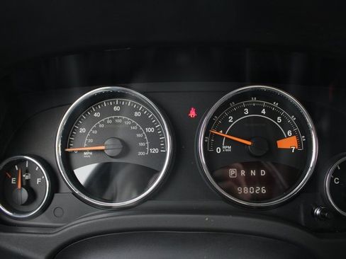 Used 2014 Jeep Compass Latitude image 17