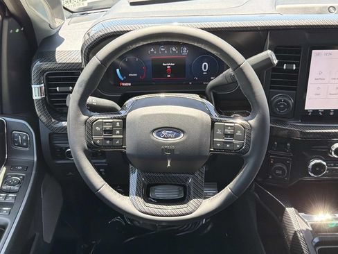 New 2026 Ford F250 Lariat w/ Black Appearance Package AWD/4WD image 19