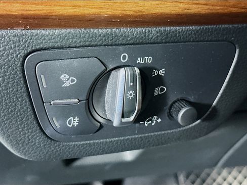 Used 2022 Audi Q5 2.0T Premium Plus w/ Premium Plus Package image 16