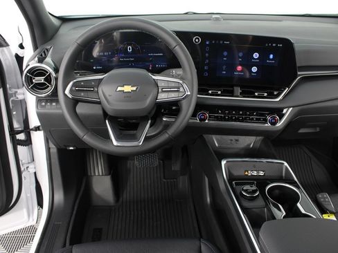 New 2027 Chevrolet Equinox LT w/ Convenience Package II FWD image 10
