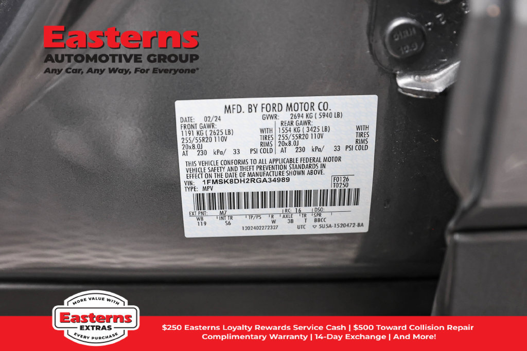 Used 2024 Ford Explorer XLT w/ Equipment Group 202A AWD/4WD image 39
