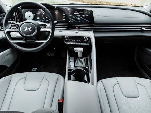 New 2026 Hyundai Elantra Limited FWD image 21