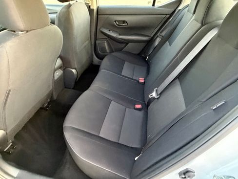 Certified 2025 Nissan Sentra SV FWD image 33