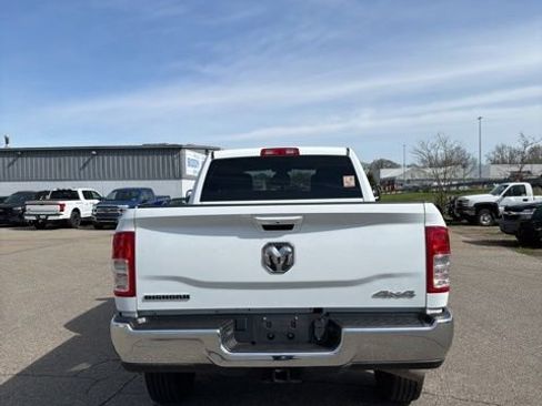 Used 2022 RAM 2500 Big Horn w/ Cold Weather Group AWD/4WD image 3