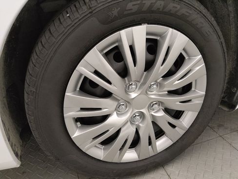 Used 2017 Nissan Sentra SV FWD image 31