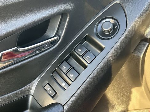 Used 2021 Chevrolet Trax LS w/ Tint and Cruise Package image 17