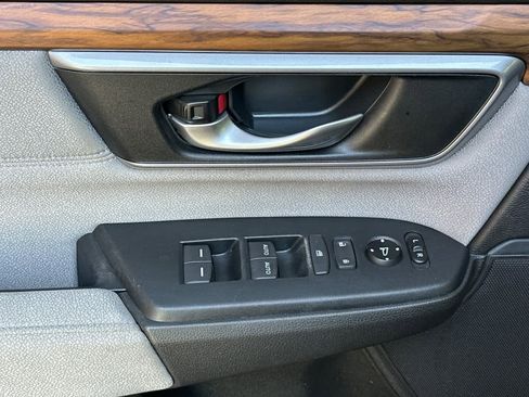 Used 2017 Honda CR-V EX image 15