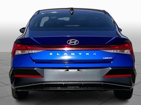 Used 2026 Hyundai Elantra Limited image 5
