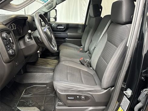 Certified 2022 Chevrolet Silverado 2500 Custom w/ Custom Value Package image 10