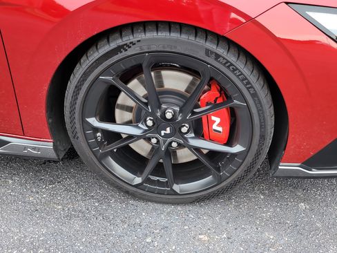 Used 2025 Hyundai Elantra N image 10